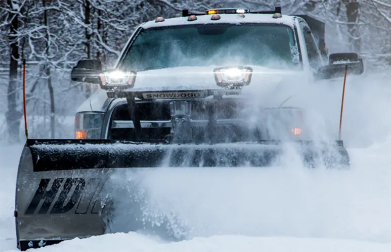 Palas quitanieves para camiones para combatir el invierno